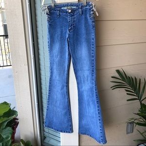 Vintage late 90s super flare Mudd jeans with adjustable lace up ties - size 1 🦋